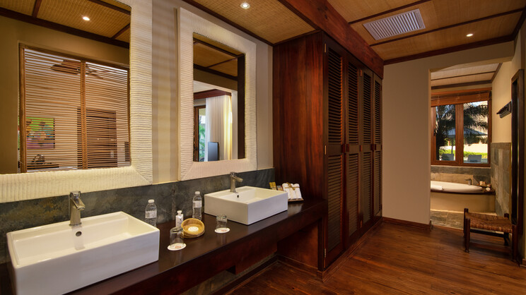 Romantic Junior Suite Garden View